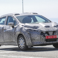 本物パーツ装着か！？日産マーチ次期型、新たなるプロトタイプを発見 画像
