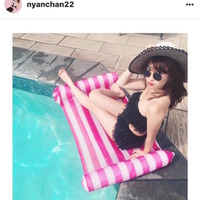小島陽菜、黒ビキニで真夏の誘惑... 画像