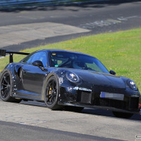ニュルの怪物！710馬力のポルシェ『911 GT2 RS』、シリーズ最強へ 画像