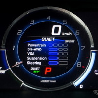 【ホンダ NSX 新型】走行モードは4種類…サーキットモードも 画像