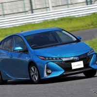 【トヨタ プリウスPHV 試乗】「普段はEV、長距離レジャーはHV」具現化したミライ型プリウス…諸星陽一 画像