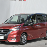 【日産 セレナ 新型】プロトタイプ発表時は隠されていたリヤゲートも公開［写真蔵］ 画像
