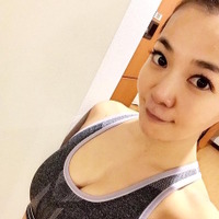 いつの間に...華原朋美、筋肉女子に!? 画像