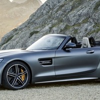 【パリモーターショー16】メルセデス AMG GT ロードスター に「C」…557馬力に強化 画像
