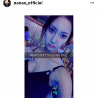 菜々緒、ボウリングで肩紐切れたキャミソール姿がセクシーに 画像