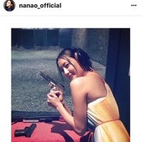 リアル峰不二子！菜々緒、セクシーワンピ姿で実弾撃つ 画像