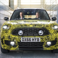 出した！ MINI クロスオーバー 次期型、プロトタイプの写真を公表 画像