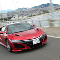 【ホンダ NSX 試乗】この高価なクルマを、どうしたらここまで残念な感じにできるのか…岩貞るみこ 画像