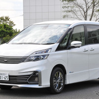【日産 セレナ 新型】ライダー オーテック30周年仕様…セレナで唯一レザーシート［写真蔵］ 画像