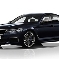 BMW 5シリーズ 新型の頂点、「M550i」…V8ターボは462馬力 画像