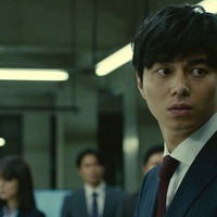 東出昌大、池松壮亮の挑発に「役を離れてカチンと」『デスノート』本編映像が到着 画像