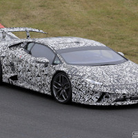 ランボルギーニ、650馬力の新型「ペルフォマンテ」がニュル再来！ 画像