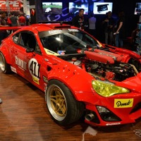 【SEMAショー16】トヨタ 86 にフェラーリV8エンジン搭載…プロジェクト完成 画像