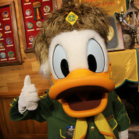 【ディズニー】ドナルド＆デイジーが新コスでグリ！新エリア「キャンプ・ウッドチャック」誕生 画像