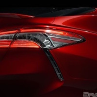 トヨタ・カムリ次期型、テールライトが予告ショットで明らかに！ 画像