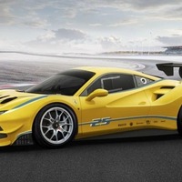 戦闘能力アップ！フェラーリ新型レーサー「488チャレンジ」初公開 画像