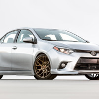【SEMAショー15】北米 トヨタ カローラ に「TRD」…CVTを6速MTに変更 画像