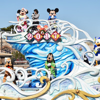【ディズニー】酉年の主役はドナルド！シーで「ニューイヤーズ・グリーティング」開催 画像