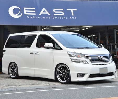 【話題の製品聴いてきた!】驚きの超薄型ハイエンドスピーカー登場 画像
