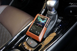 VIBE Audio・デモカー(製作:イース・コーポレーション)。 VIBE Audio・デモカー(製作:イース・コーポレーション)。