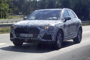 アウディ Q3 次期型を激写!秘密の「A4」顔とスポーツルーフ 画像