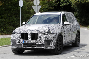 イカリングではない!BMWの最高級SUV「X7」、次世代LED灯し最終テスト 画像