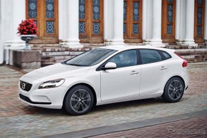 ボルボ V40ディーゼル にナビ/ドラレコ装備の限定モデル 379万円 画像