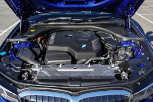【BMW 3シリーズ 新型試乗】自然吸気エンジンのような素直な運転感覚…御堀直嗣 画像