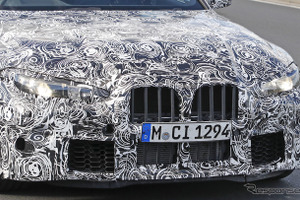 巨大キドニーグリルが露出!BMW M3セダン 新型は 3シリーズ と大きく差別化 画像