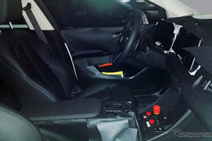 BMW 2シリーズ アクティブツアラー 次期型、運転席を激写!3列シート追加も? 画像
