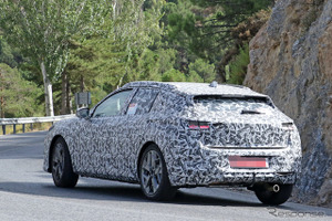 欧州Cセグハッチ大戦争だ!DS 4 後継モデル、クーペスタイルで3年ぶり復活へ 画像