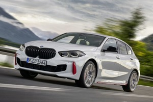 BMW 1シリーズに「ti」復活、265馬力ターボのFFスポーツ…欧州発表 画像
