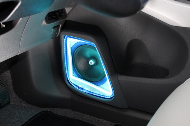 カスタム・オーディオマシン SpecialFeature!! TOYOTA PRIUS(ショップデモカー) by custom&car Audio PARADA 後編 画像