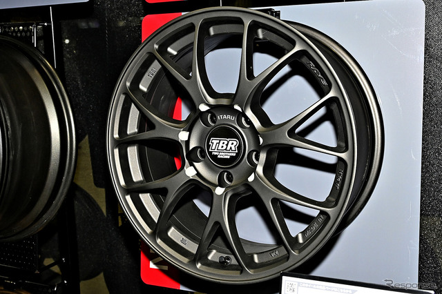 ボルクレーシングの限定モデル登場！ 軽くて強いレイズの最新