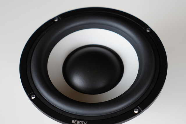 低音強化・実践レクチャー］「ユニットサブウーファー」のお薦めモデル