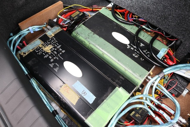 サヴウーファーARC AUDIO アークオーディオ(中古)パワード配線一式付き Pro Shop インストール・レビュー 日産 スカイライン（オーナー