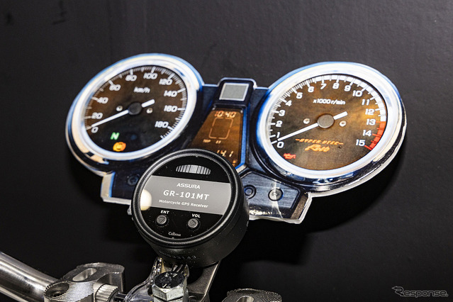 ドラレコ＋レーダーの二刀流！セルスター工業の注目モデルが会場の視線