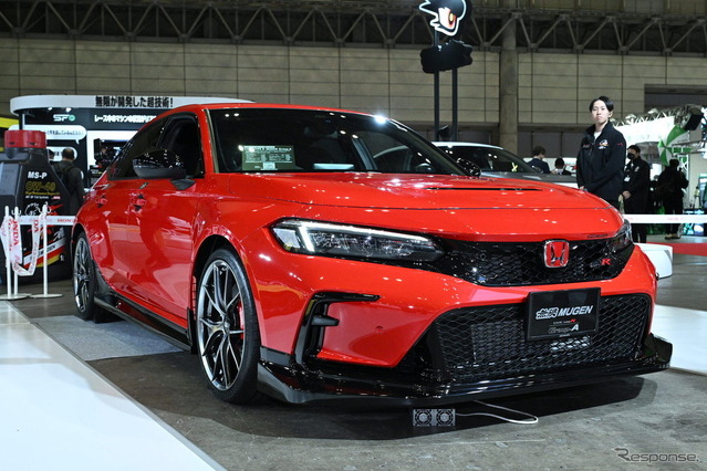 ホンダ/無限が2台の『シビックタイプR』を出展！ 市販化が待ち遠しい