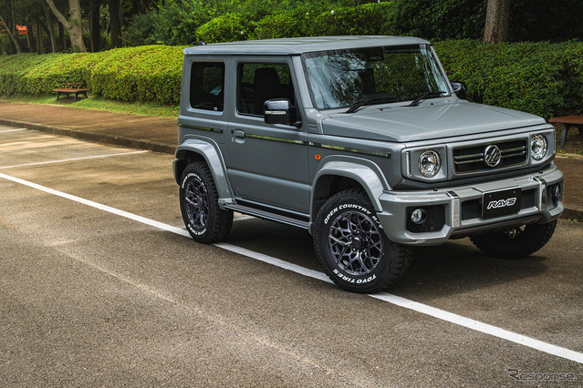 ジムニーがストリートでも映える！クラスを超えた余裕を表現する