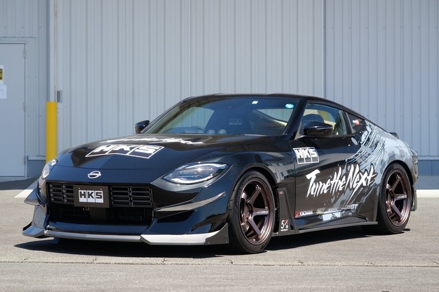 唯一無二のブローオフサウンド！ HKSからRZ34『フェアレディZ