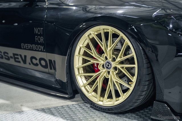 えええ、走りも置きもいけるBMW『M2』が熱い！痺れるカスタム4選…A