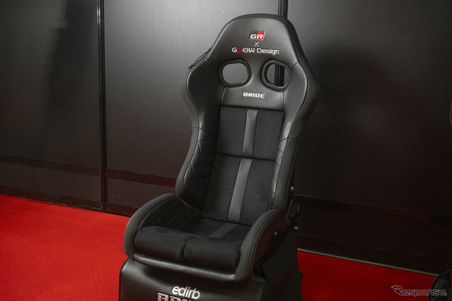 過去最高の50脚展示！競技用からストリートまで、現在と未来のシートを