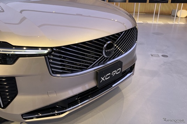顔立ちすっきり」ボルボ XC90 改良モデルの新デザインに反響