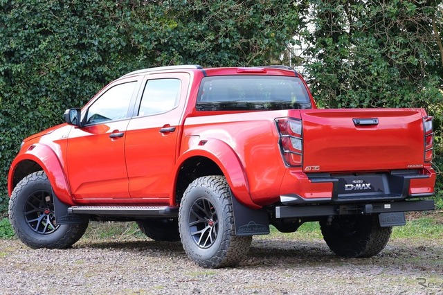 いすゞのピックアップトラック『D-MAX』新型が究極のオフロード仕様に