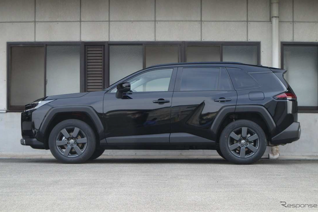 新型トヨタ『RAV4』を手軽にリフトアップ！ タナベのカスタム