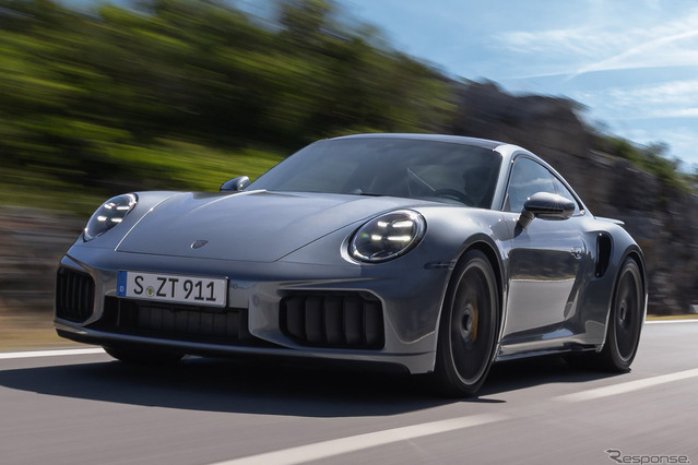 ポルシェ『911ターボS』新型が日本初公開、史上最強の711psツイン