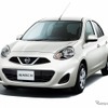 日産 マーチ（ブリリアントホワイトパール）