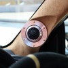 ZRスピーカーラボの存在感満点のトゥイーターをビルトインしたＡピラー。周辺デザインはあくまでもシンプルにまとめる。