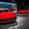 ポルシェ 718、「GTS」公開…365hpの高性能車【ロサンゼルスモーターショー2017】 画像