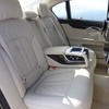 BMW 740i